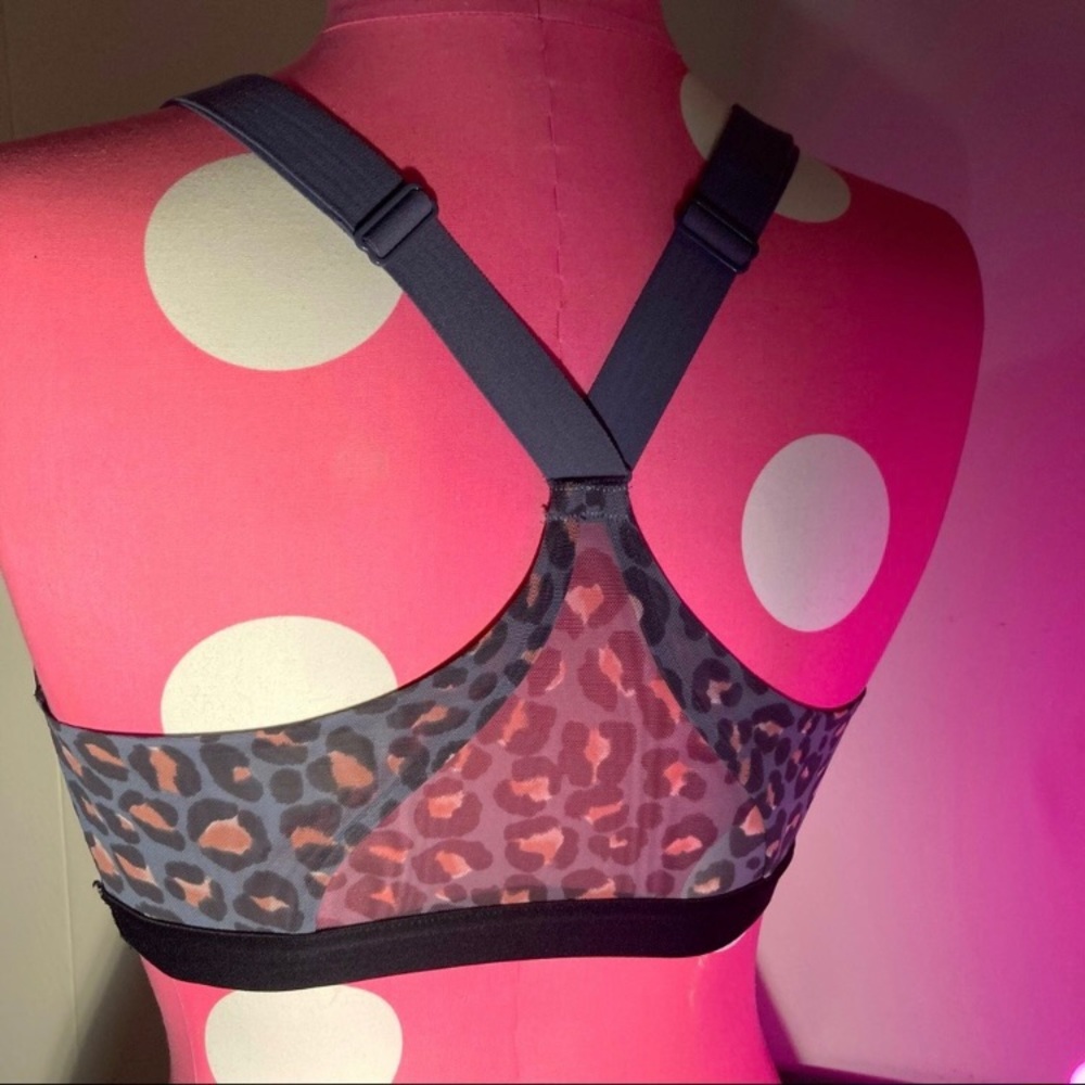 Victoria’s Secret Sports Bra 32C Victoria Sport Very Sexy Leopard Gym VSX Logo - Picture 11 of 13